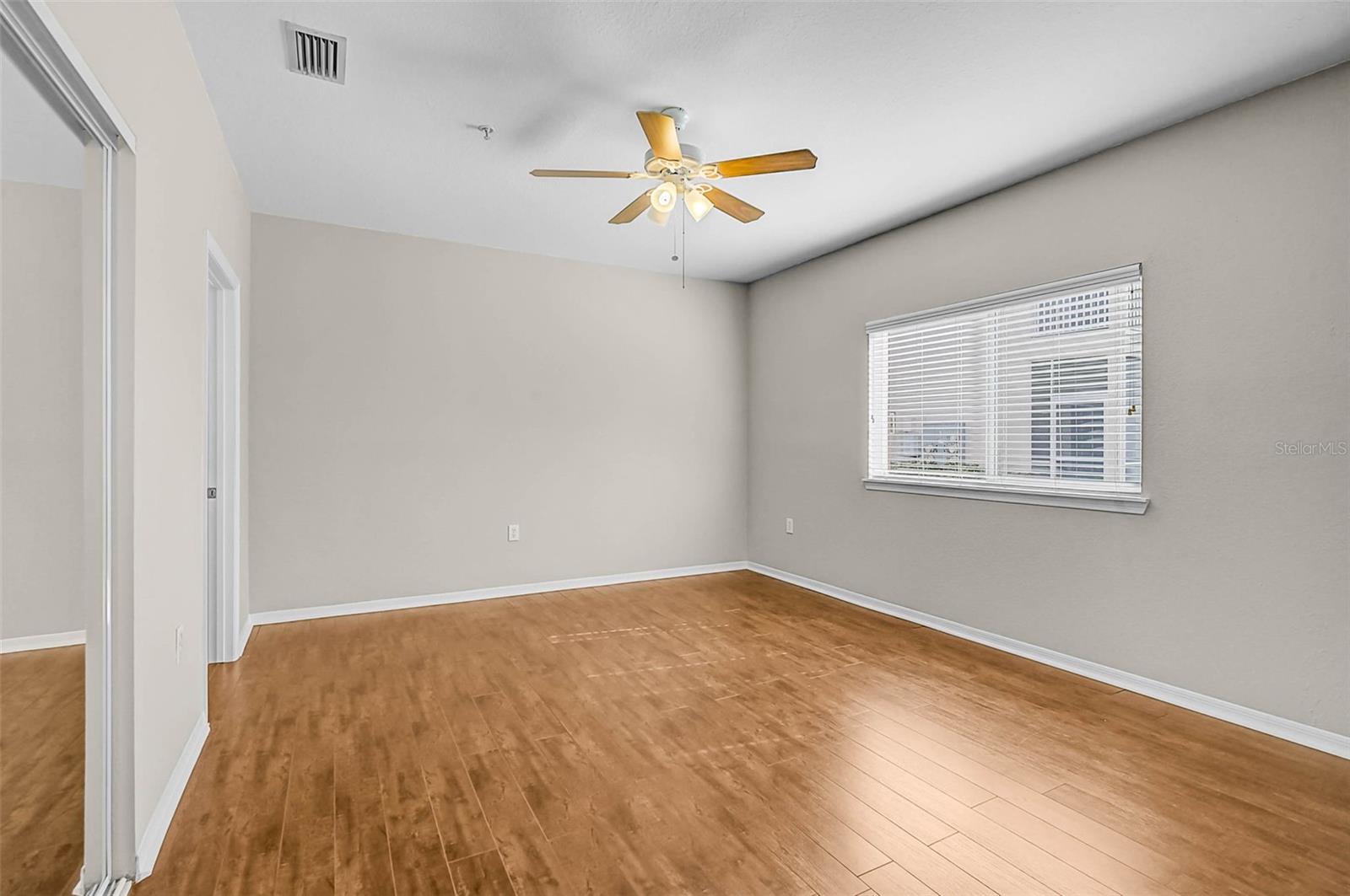 Image 23 of 39 For 3958 Mediterranea Circle 411