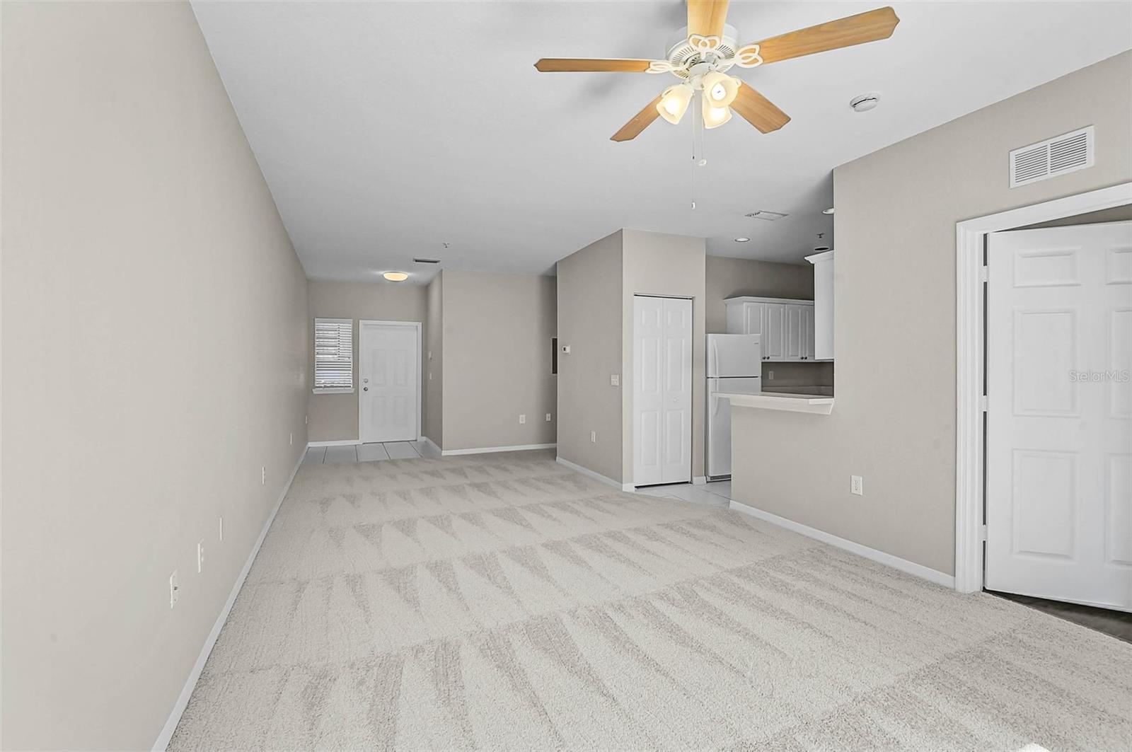 Image 9 of 39 For 3958 Mediterranea Circle 411