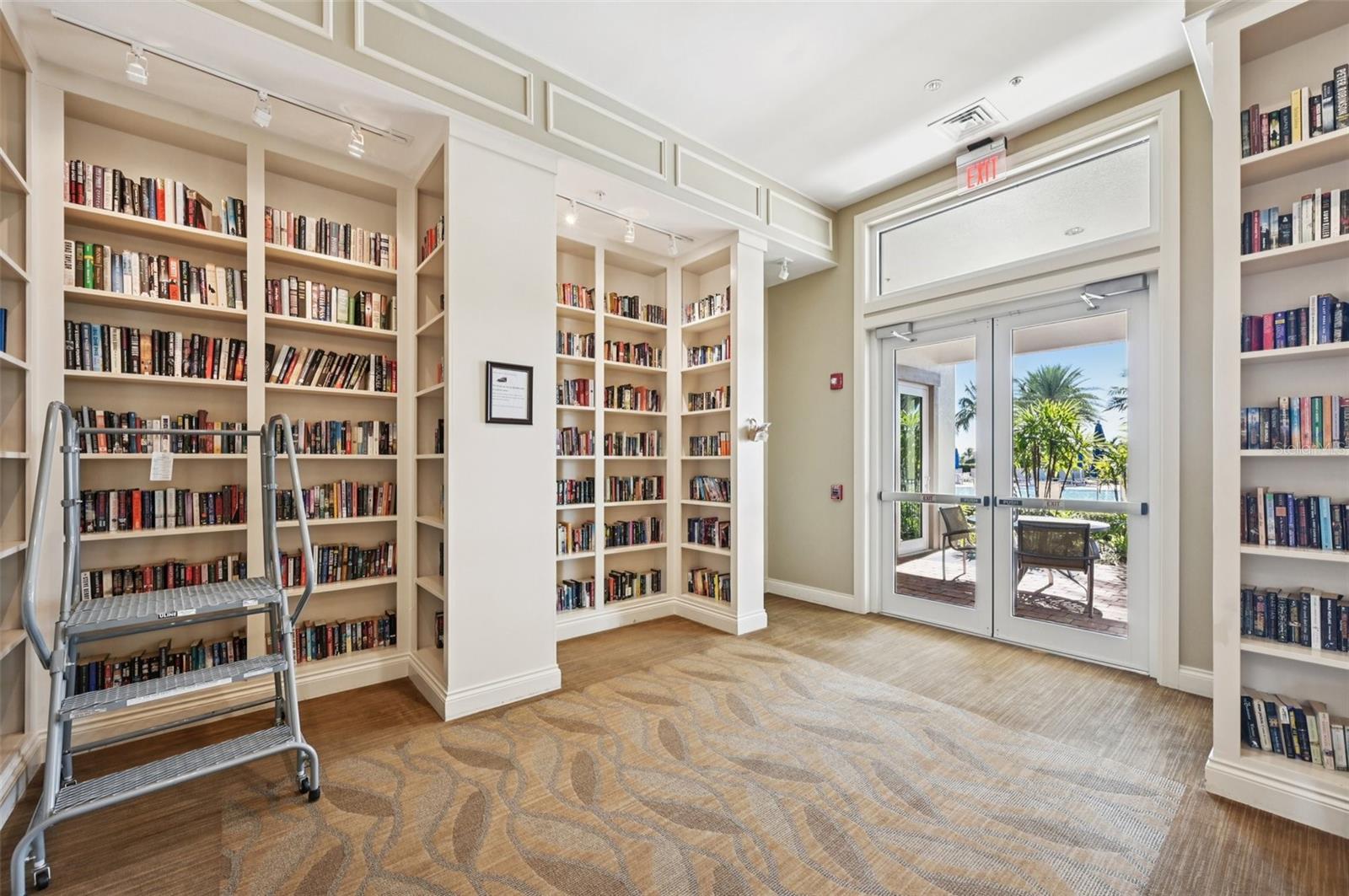 Image 37 of 51 For 19220 Isadora Street