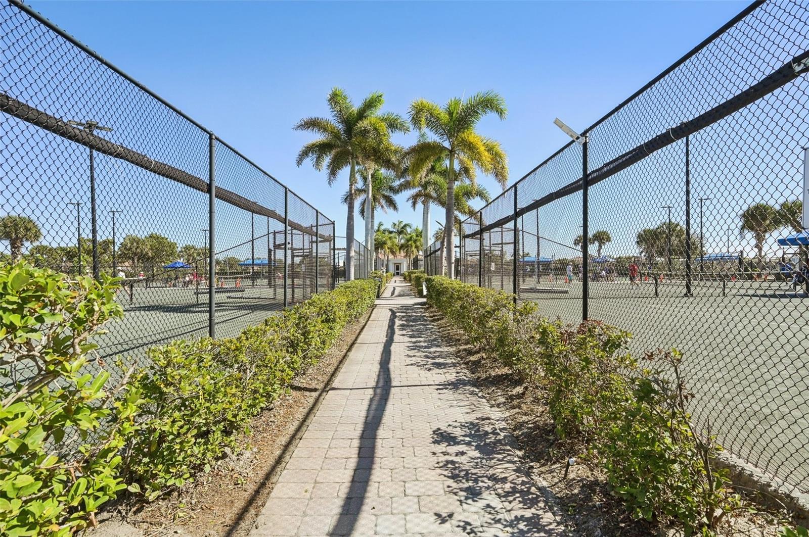 Image 44 of 51 For 19220 Isadora Street