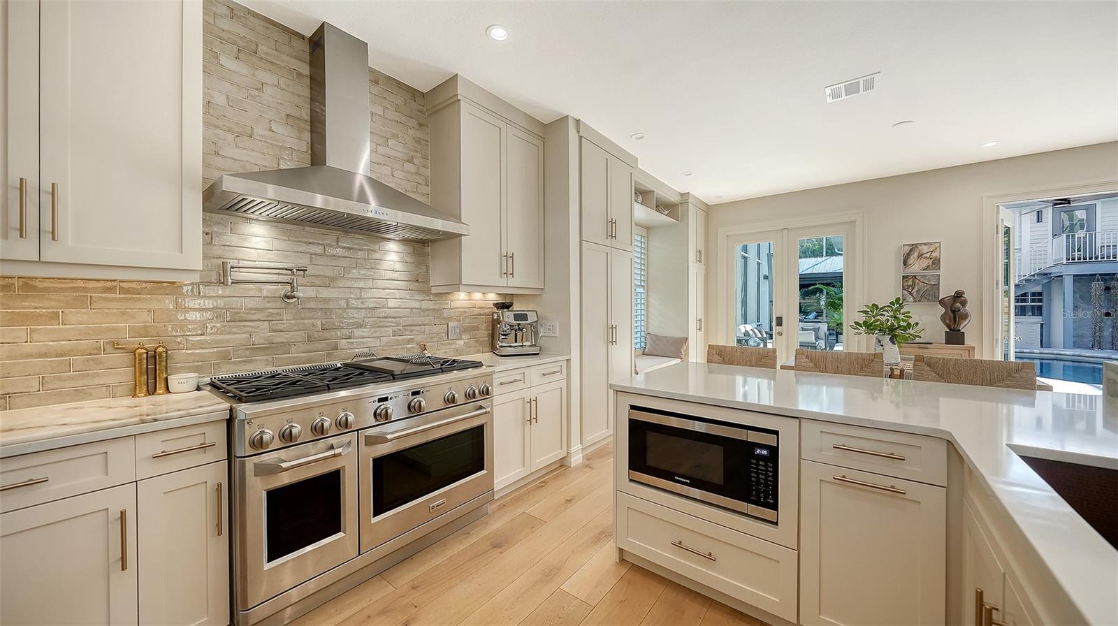 Image 15 of 76 For 1690 Arlington Street