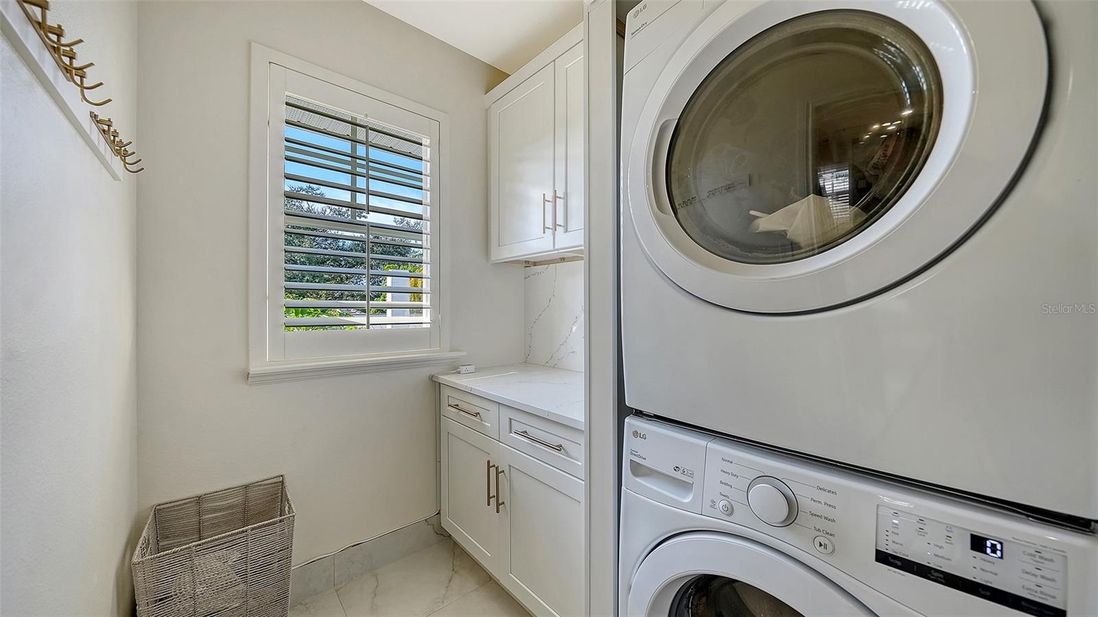 Image 31 of 76 For 1690 Arlington Street