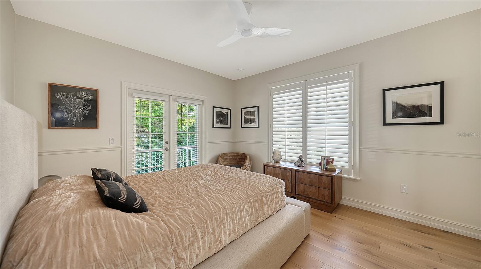 Image 32 of 76 For 1690 Arlington Street