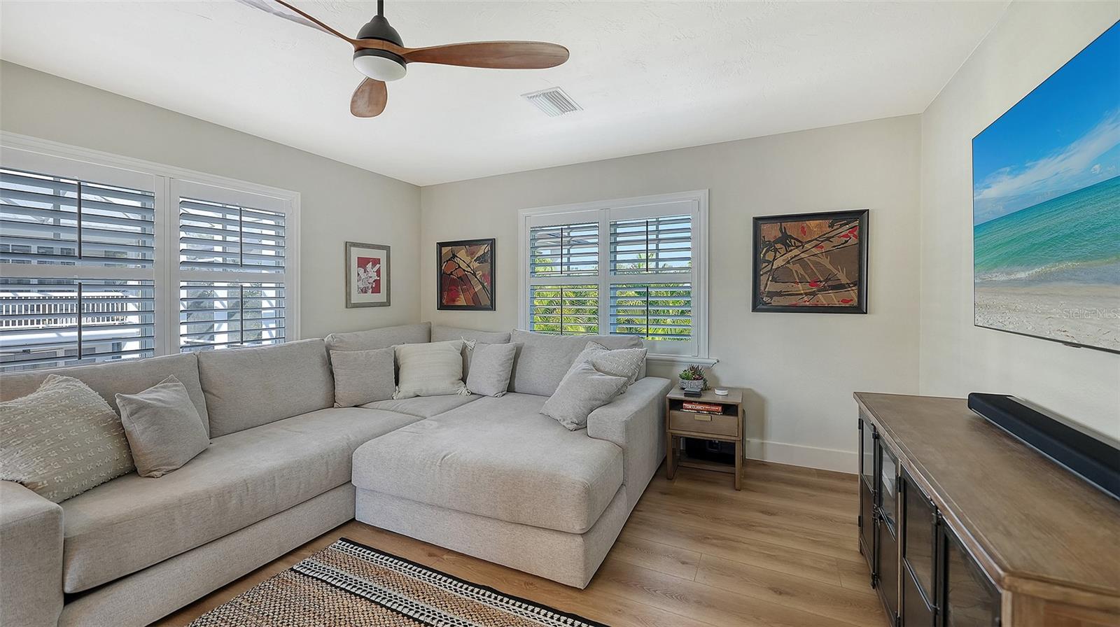 Image 40 of 76 For 1690 Arlington Street