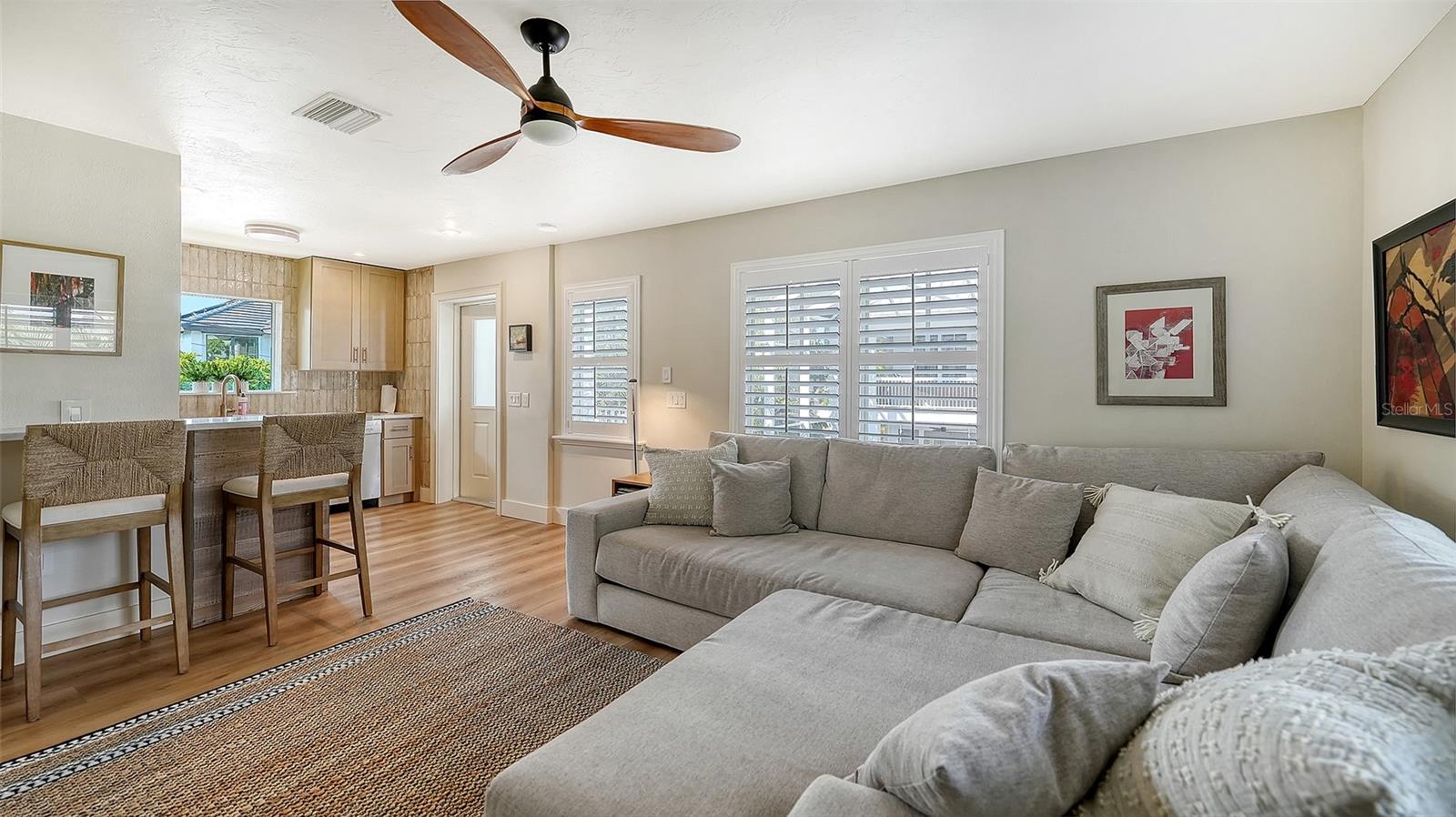 Image 41 of 76 For 1690 Arlington Street