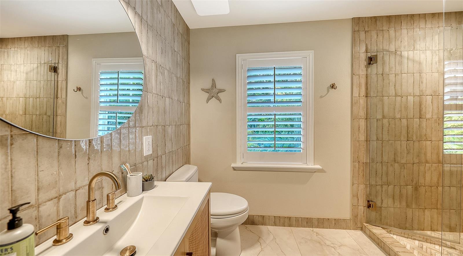 Image 46 of 76 For 1690 Arlington Street