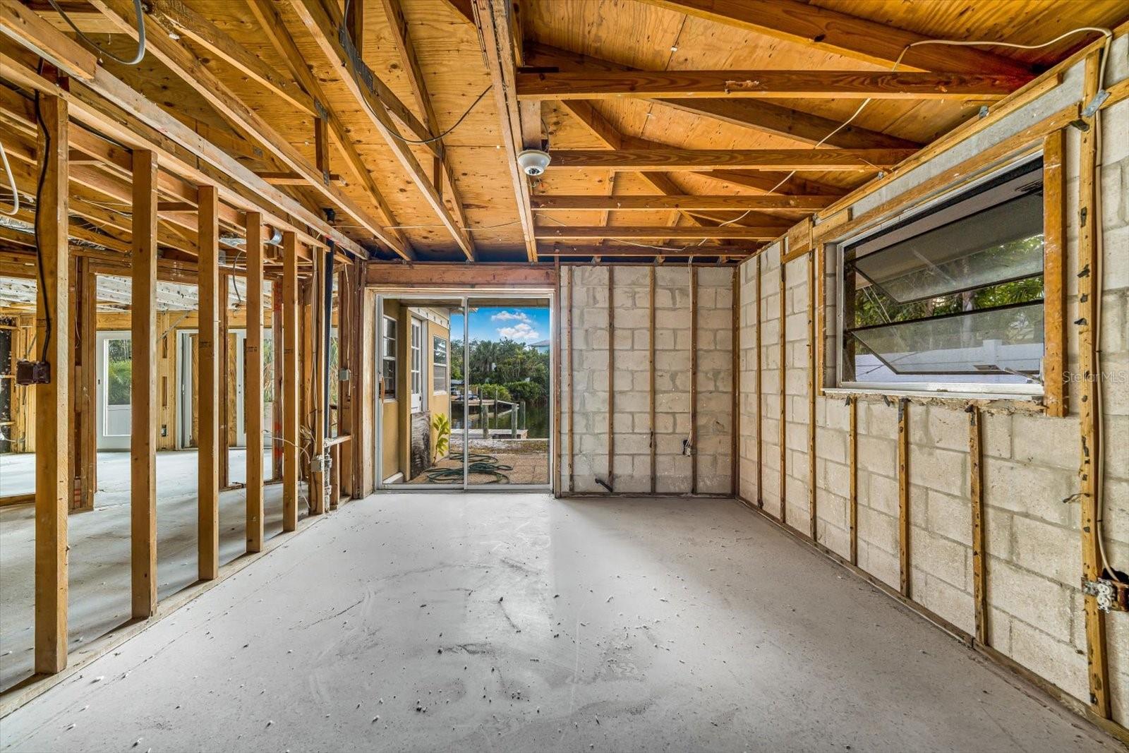 Image 20 of 51 For 259 Gladiolus Street