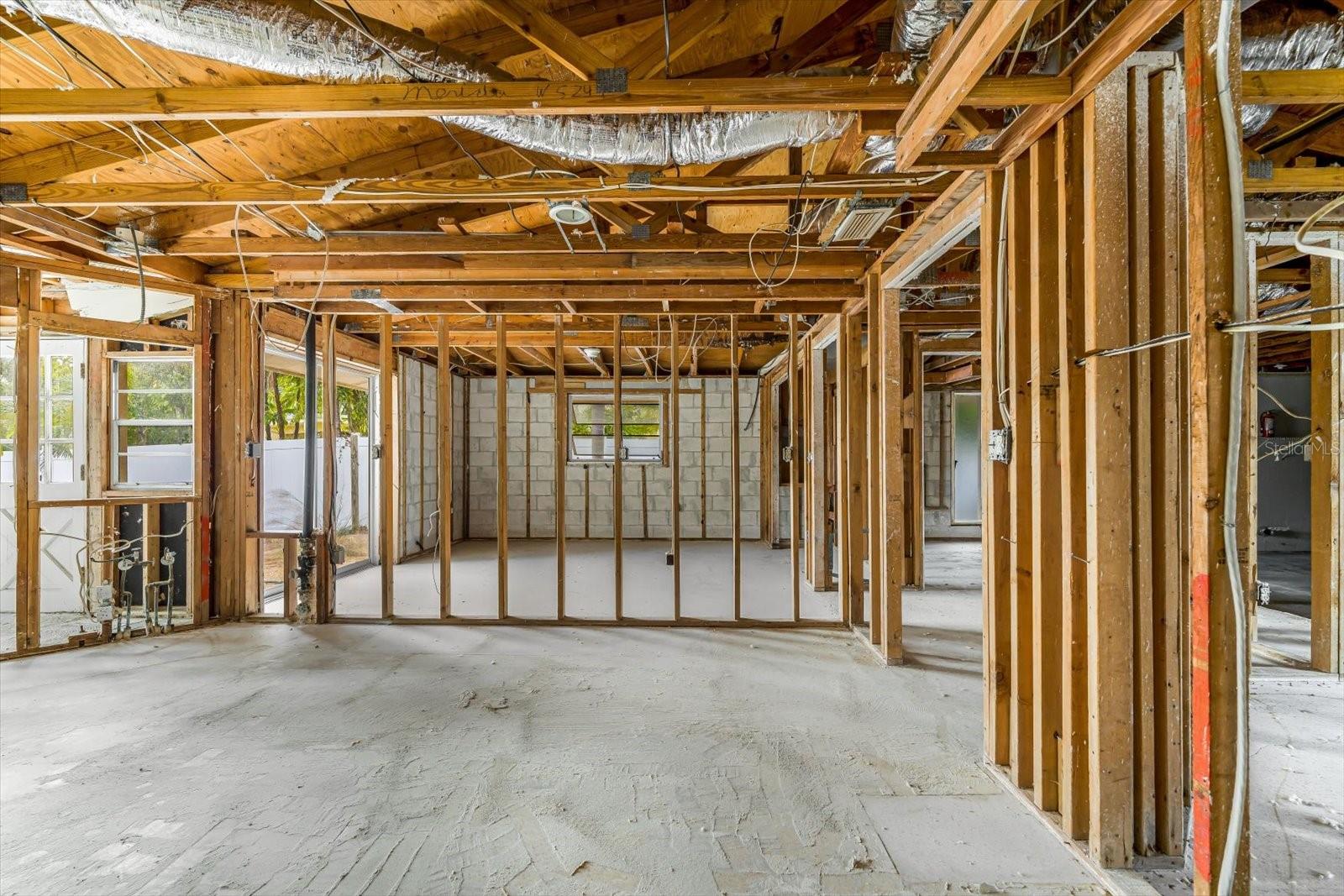 Image 23 of 51 For 259 Gladiolus Street