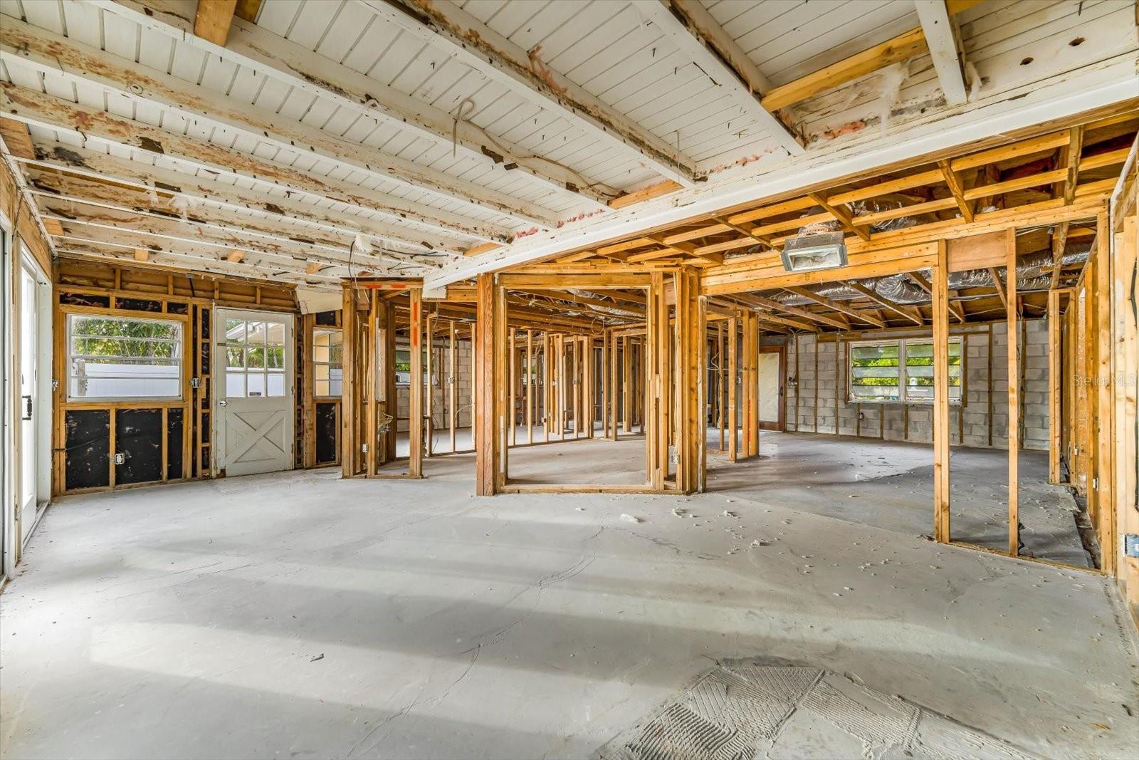 Image 28 of 51 For 259 Gladiolus Street