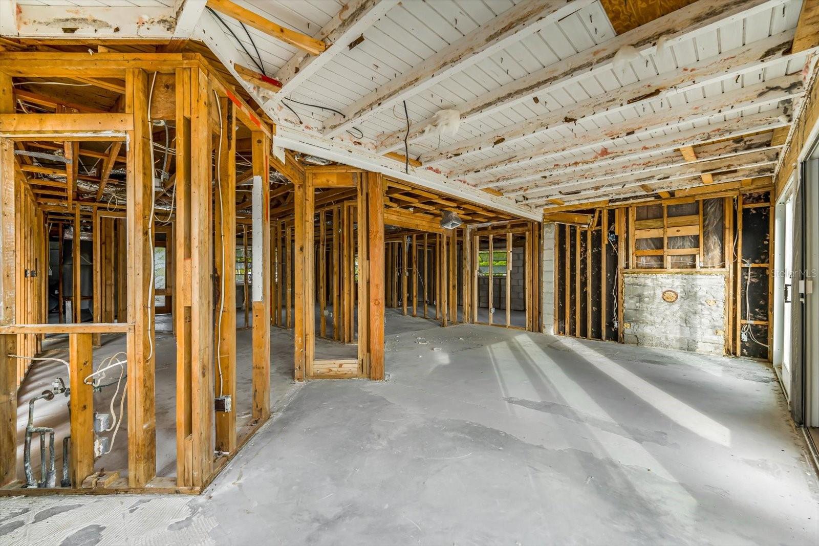 Image 29 of 51 For 259 Gladiolus Street