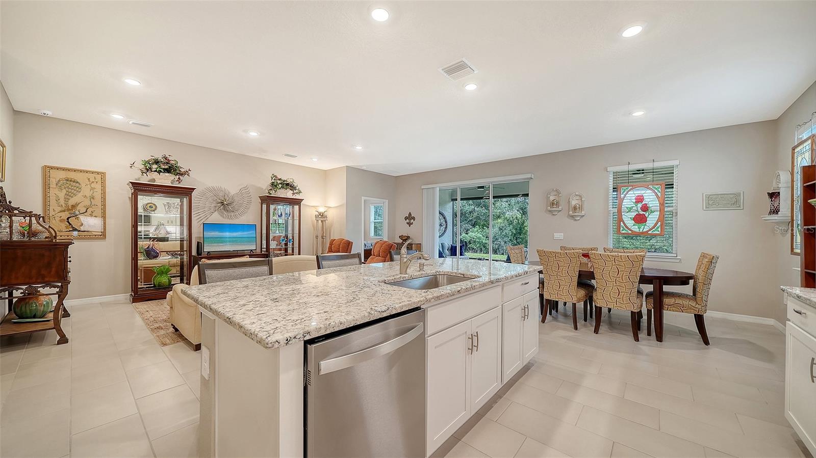 Image 9 of 31 For 17617 Cantarina Cove