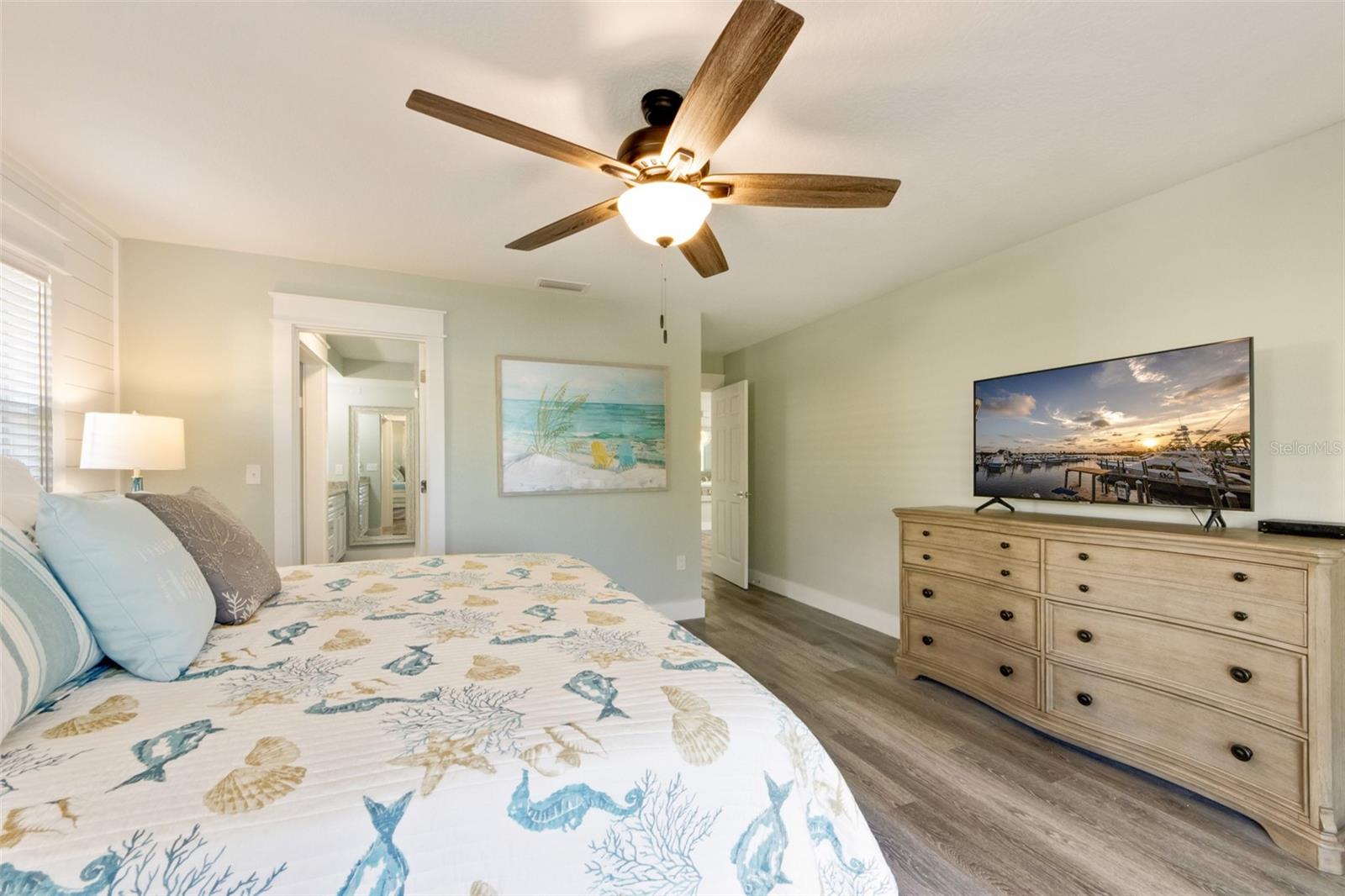 Image 22 of 39 For 510 Magnolia Avenue