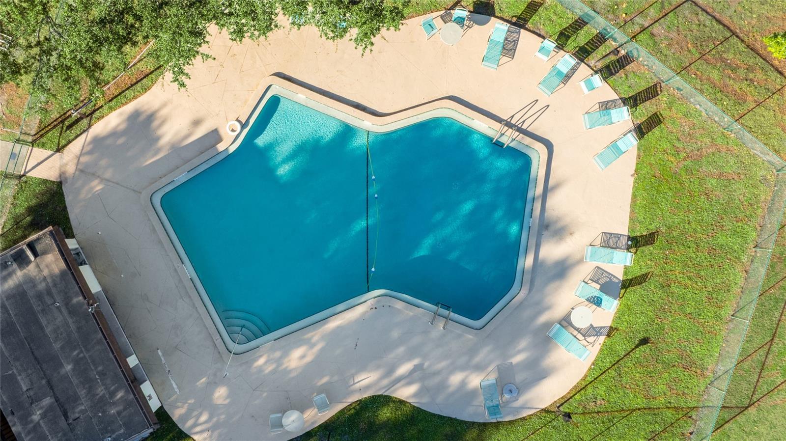 Image 23 of 26 For 3365 Ramblewood Drive N 35c8