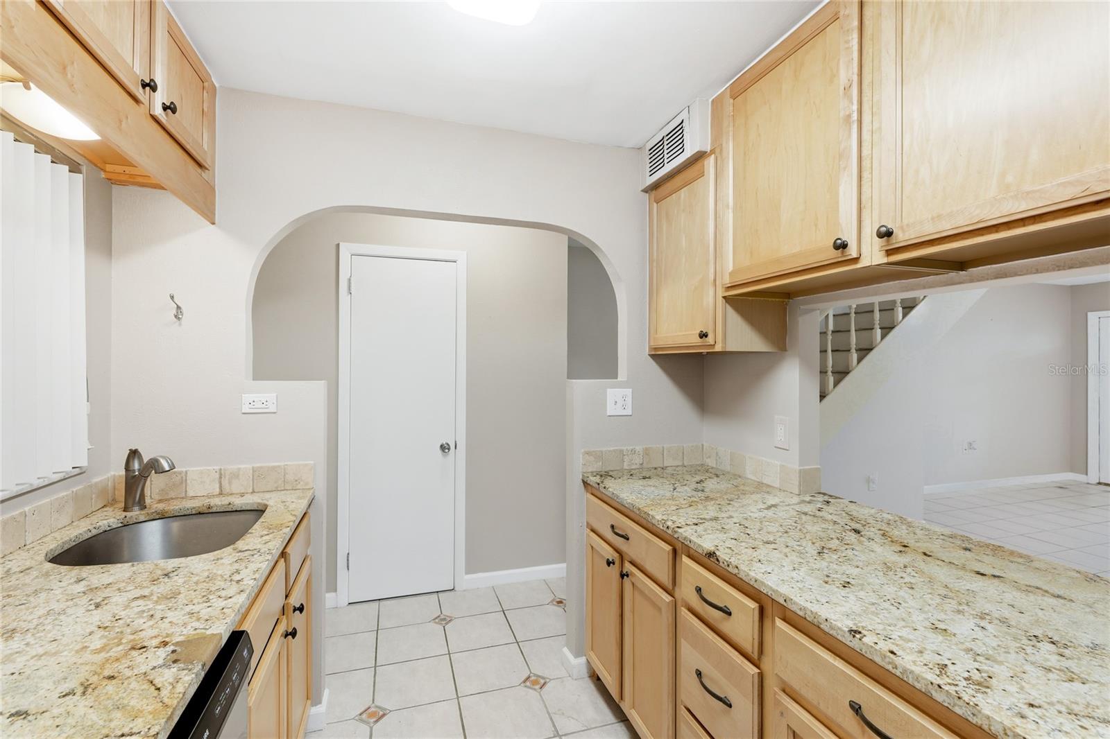 Image 8 of 26 For 3365 Ramblewood Drive N 35c8