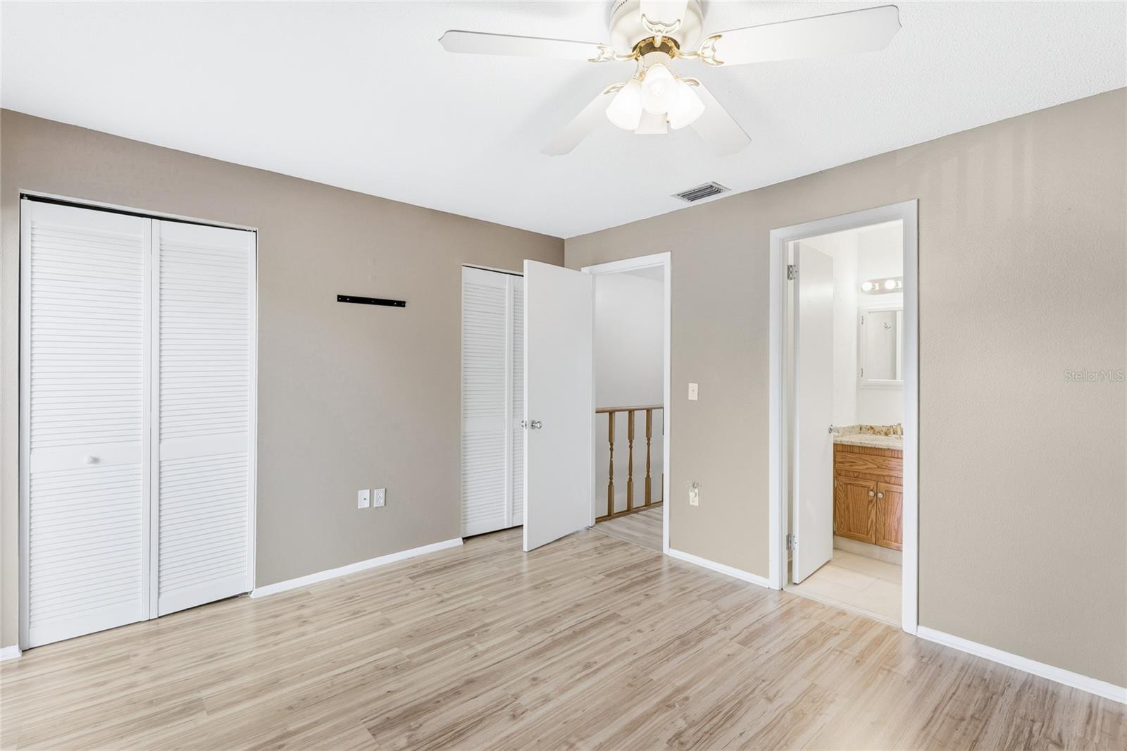 Image 9 of 26 For 3365 Ramblewood Drive N 35c8