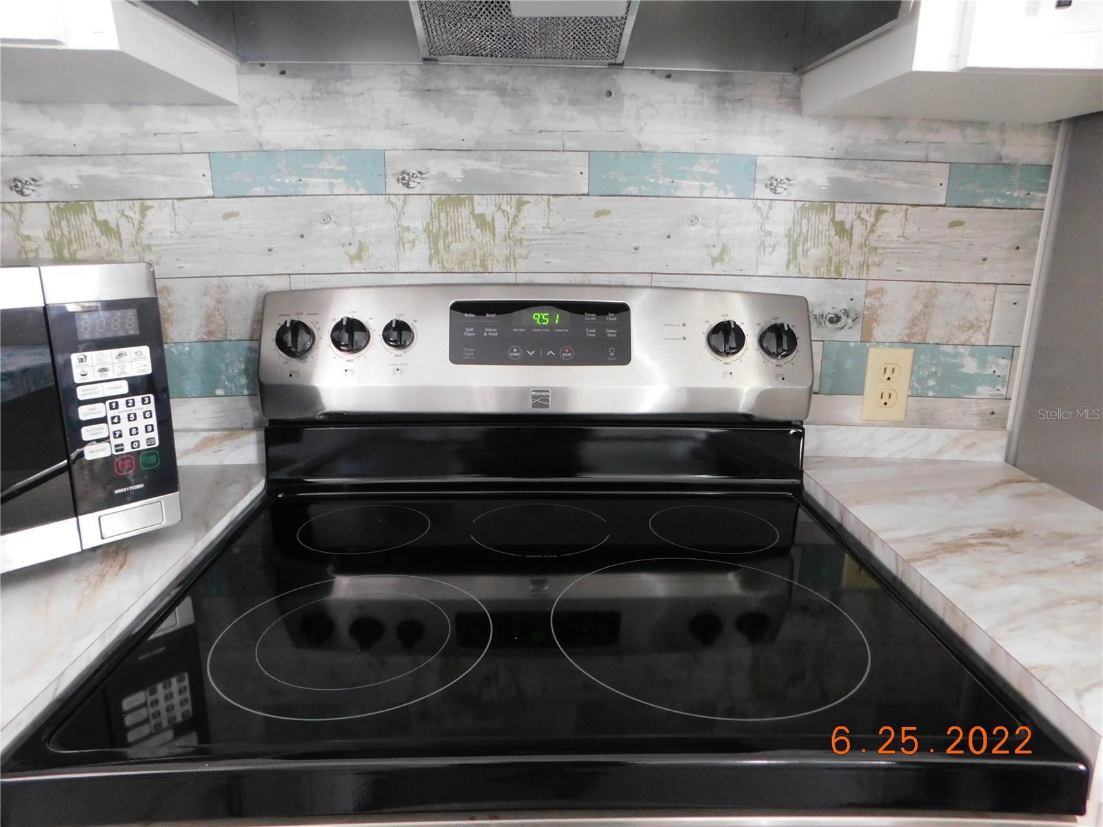 Image 9 of 13 For 3111 Dorothy Place