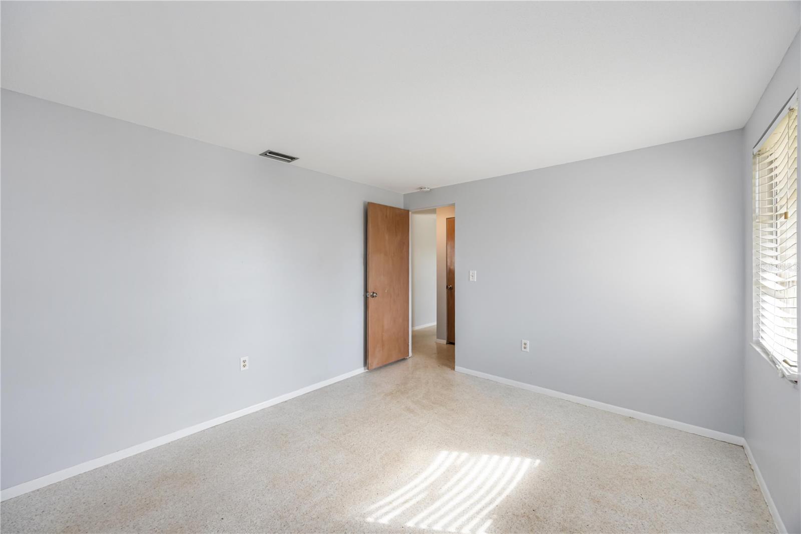 Image 21 of 30 For 3853 Woodrow Ridge Street