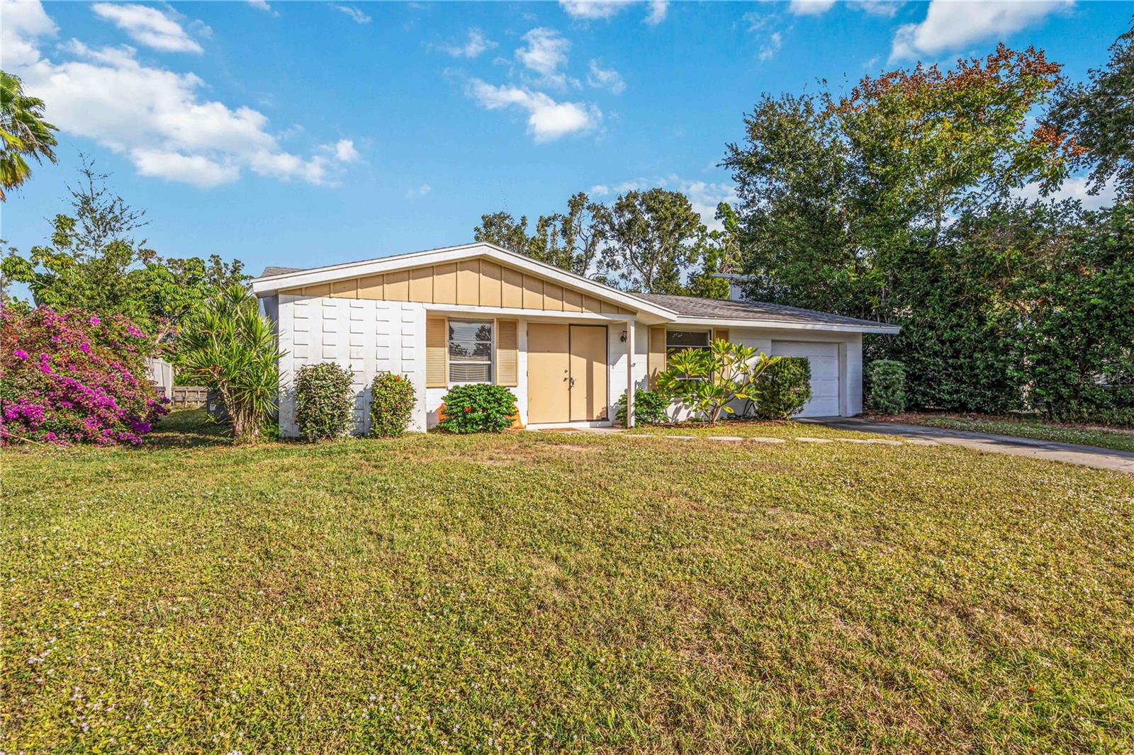 Image 3 of 30 For 3853 Woodrow Ridge Street