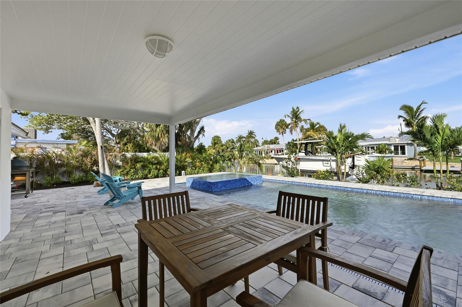 Image 23 of 42 For 611 Dundee Lane