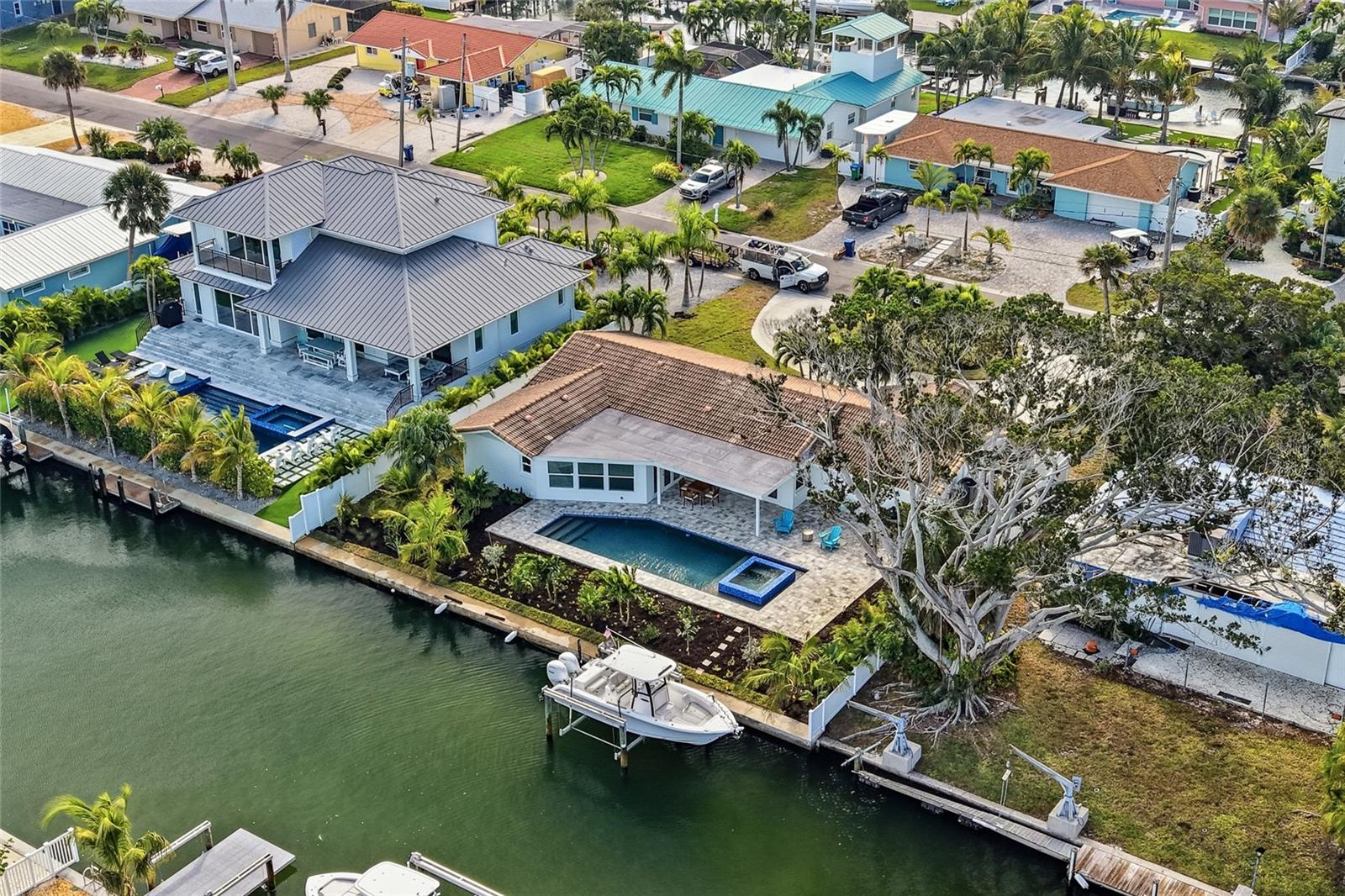 Image 29 of 42 For 611 Dundee Lane