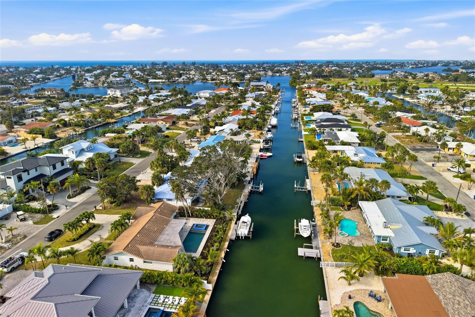 Image 30 of 42 For 611 Dundee Lane