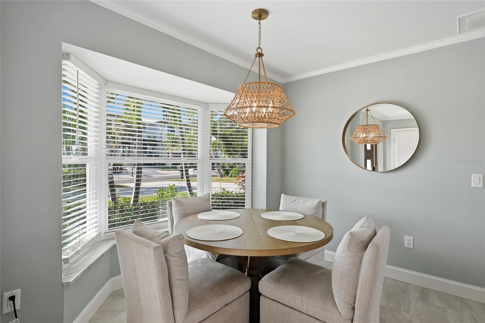 Image 6 of 42 For 611 Dundee Lane