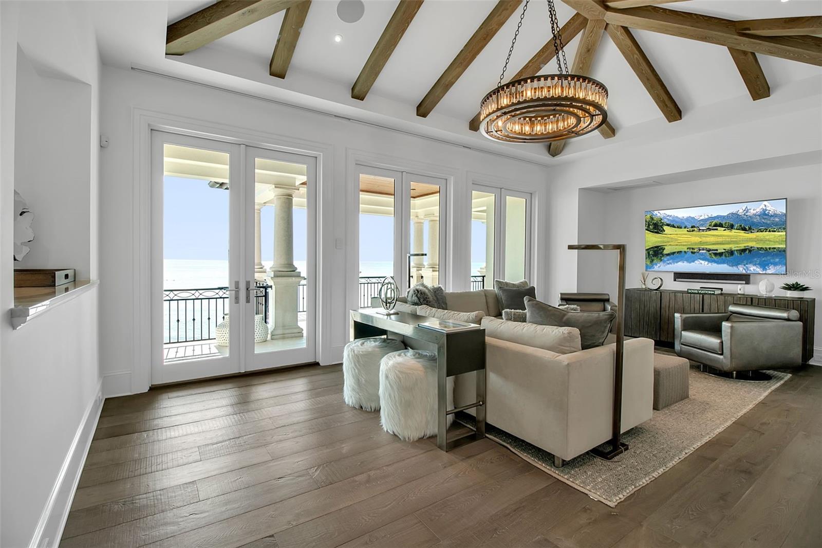 Image 42 of 83 For 7366 Point Of Rocks Road