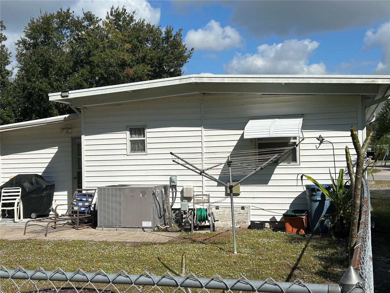 Image 17 of 43 For 5025 Brae Burn Avenue