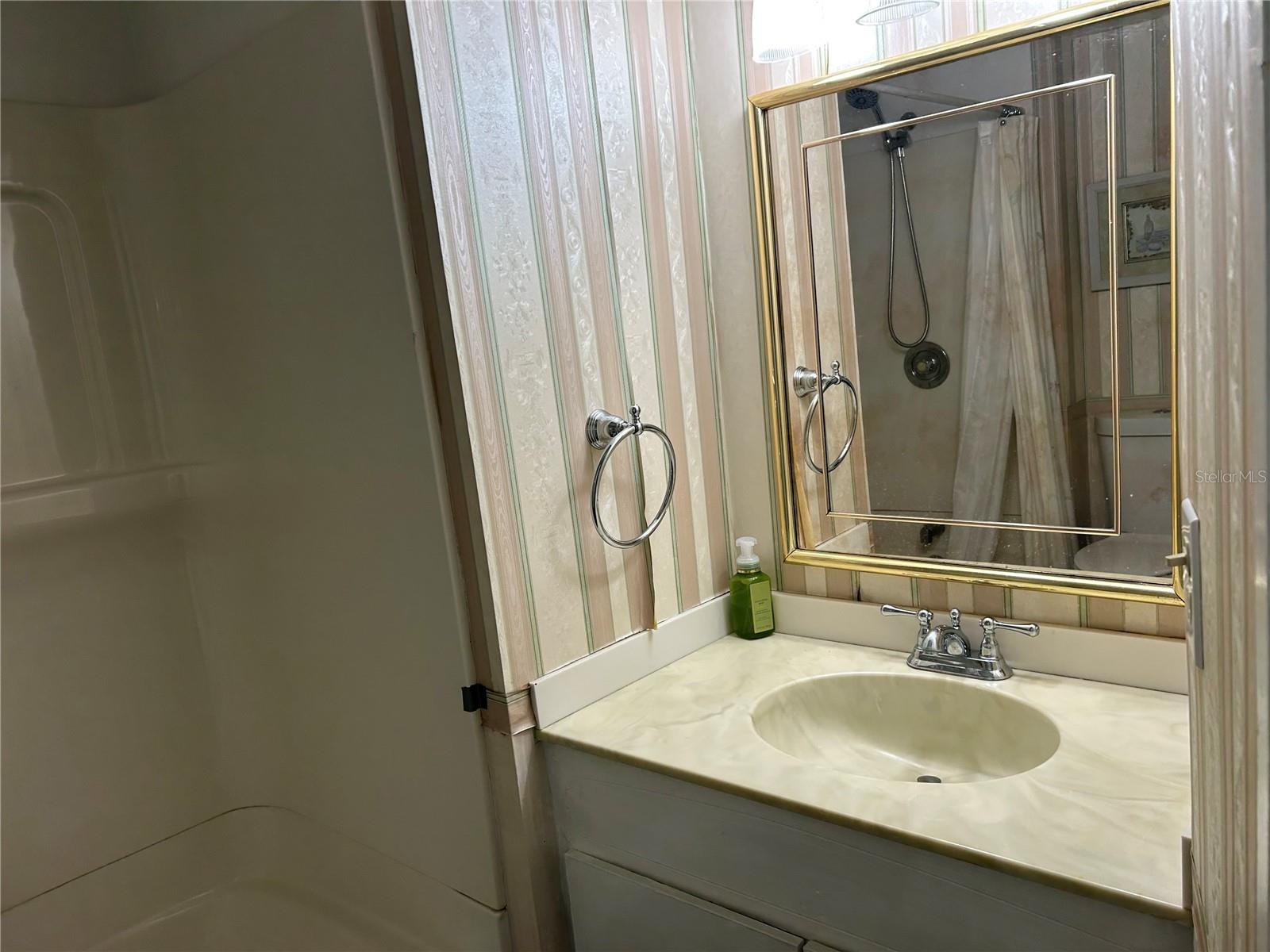 Image 20 of 43 For 5025 Brae Burn Avenue