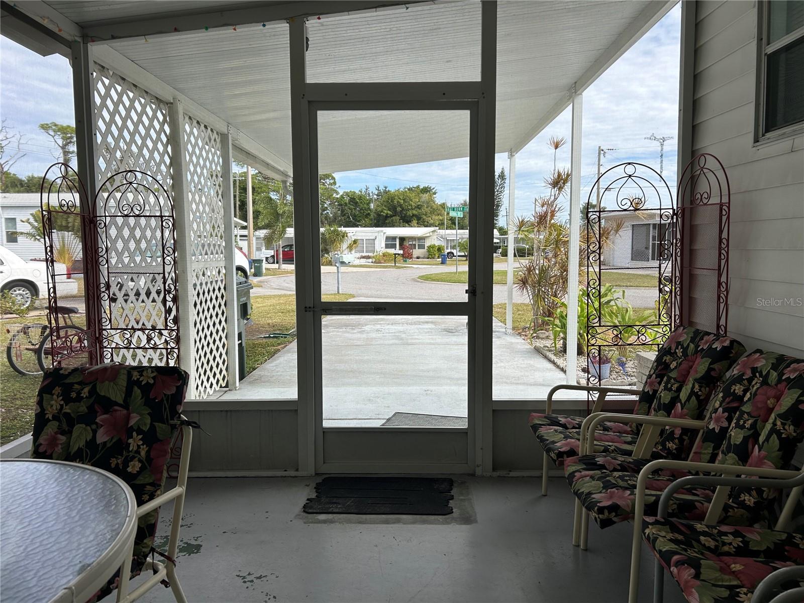 Image 26 of 43 For 5025 Brae Burn Avenue