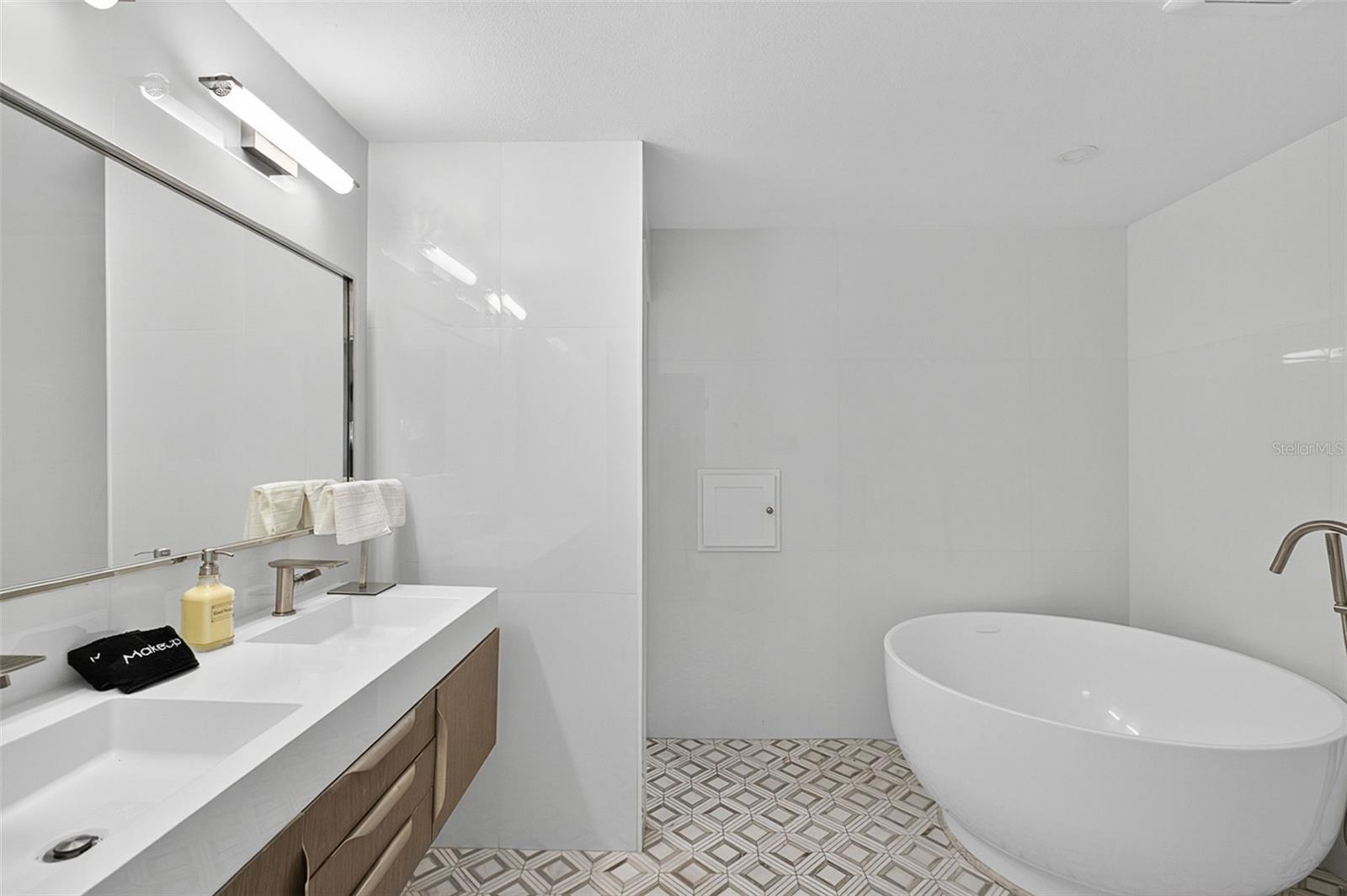 Image 32 of 49 For 3455 Anglin Drive