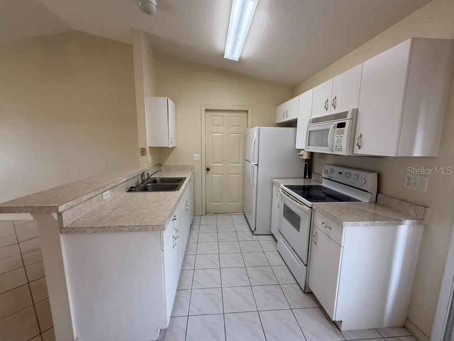 Image 7 of 14 For 2908 9th Avenue Drive E