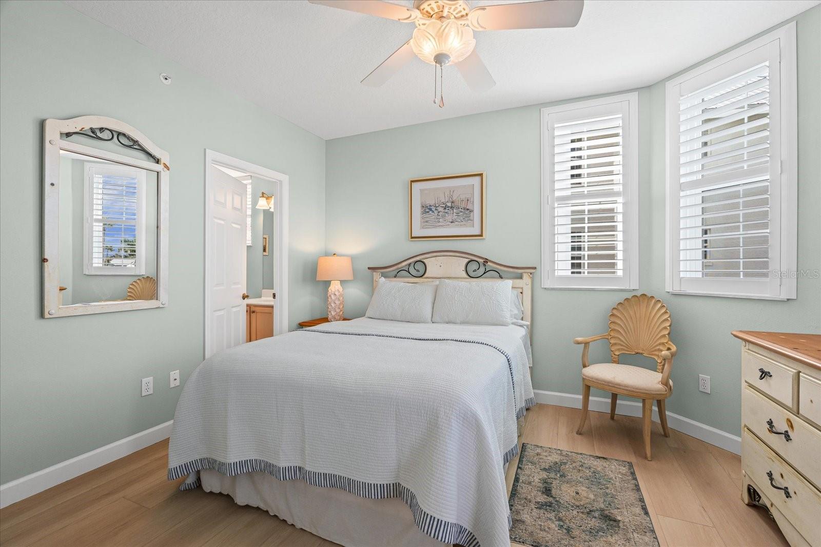 Image 14 of 51 For 1260 Dolphin Bay Way 404