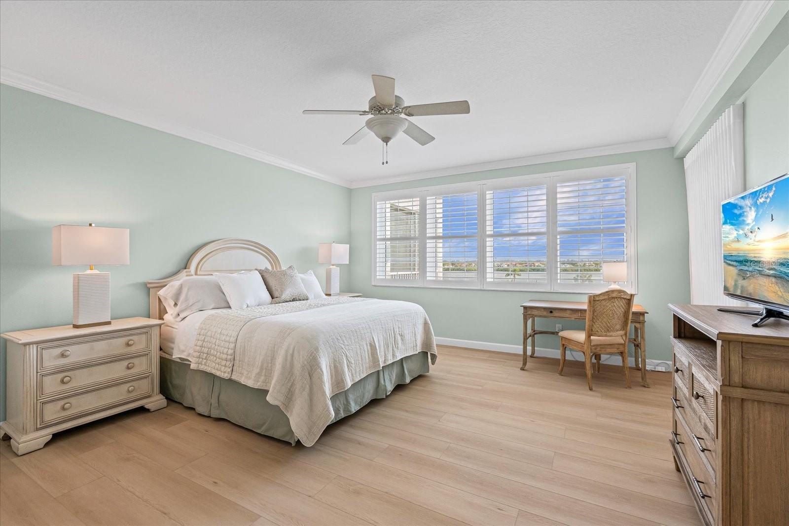 Image 28 of 51 For 1260 Dolphin Bay Way 404