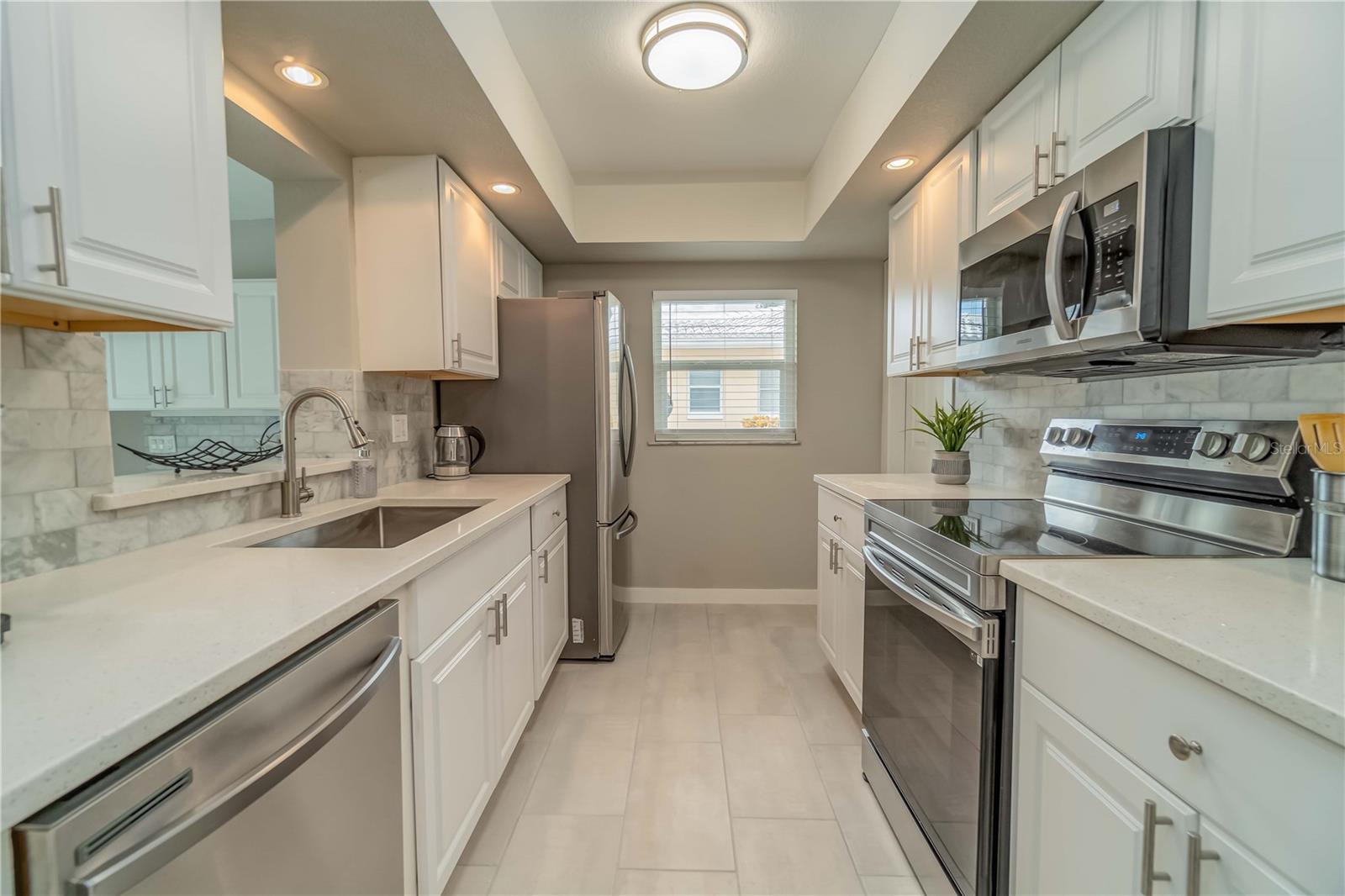 Image 11 of 30 For 33 Caddy Road