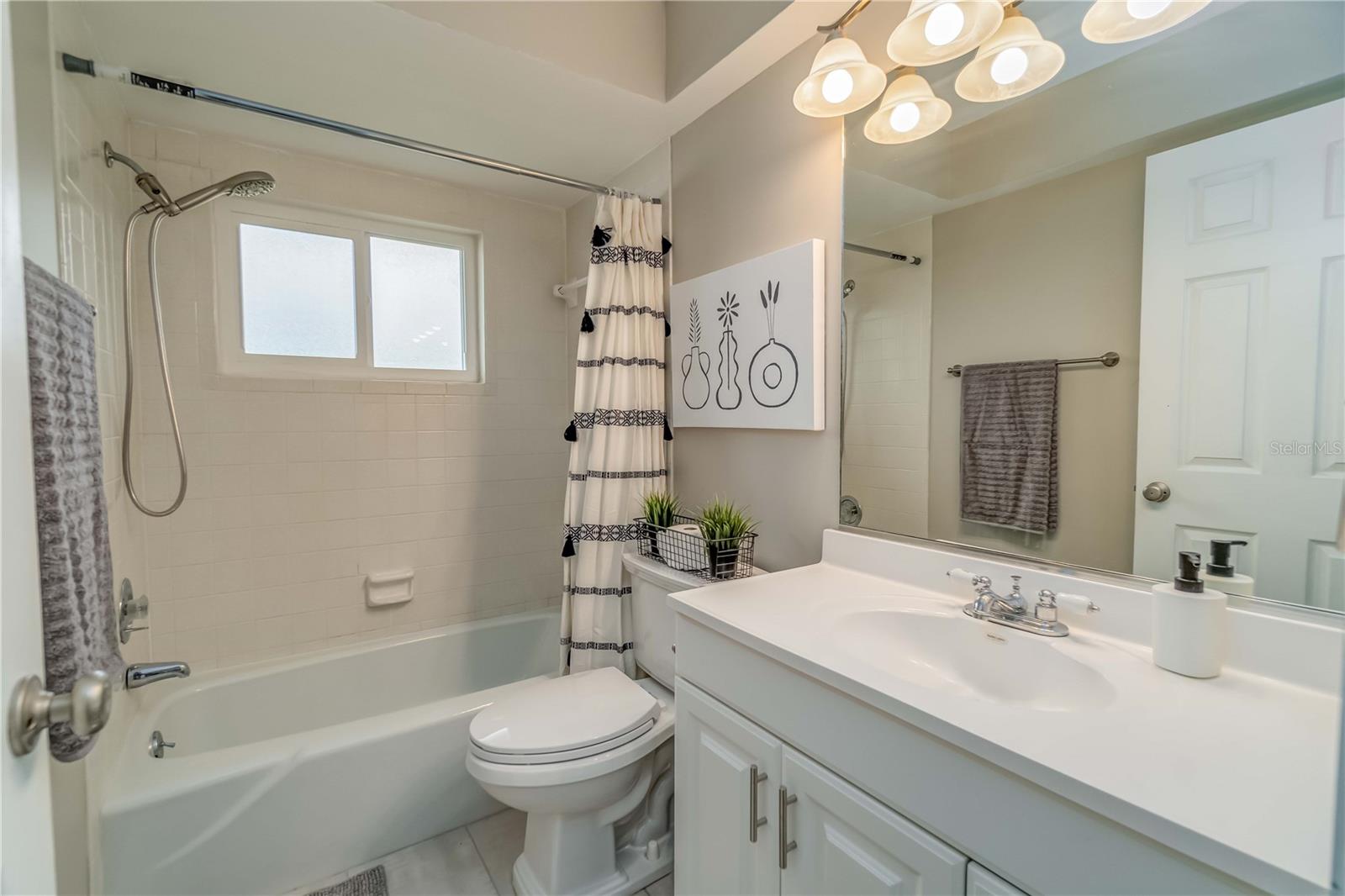 Image 23 of 30 For 33 Caddy Road