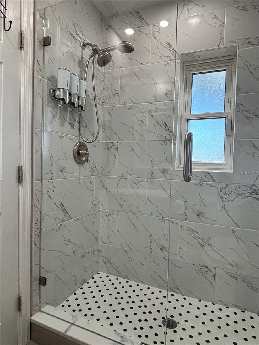 Image 15 of 32 For 3401 28th Street W