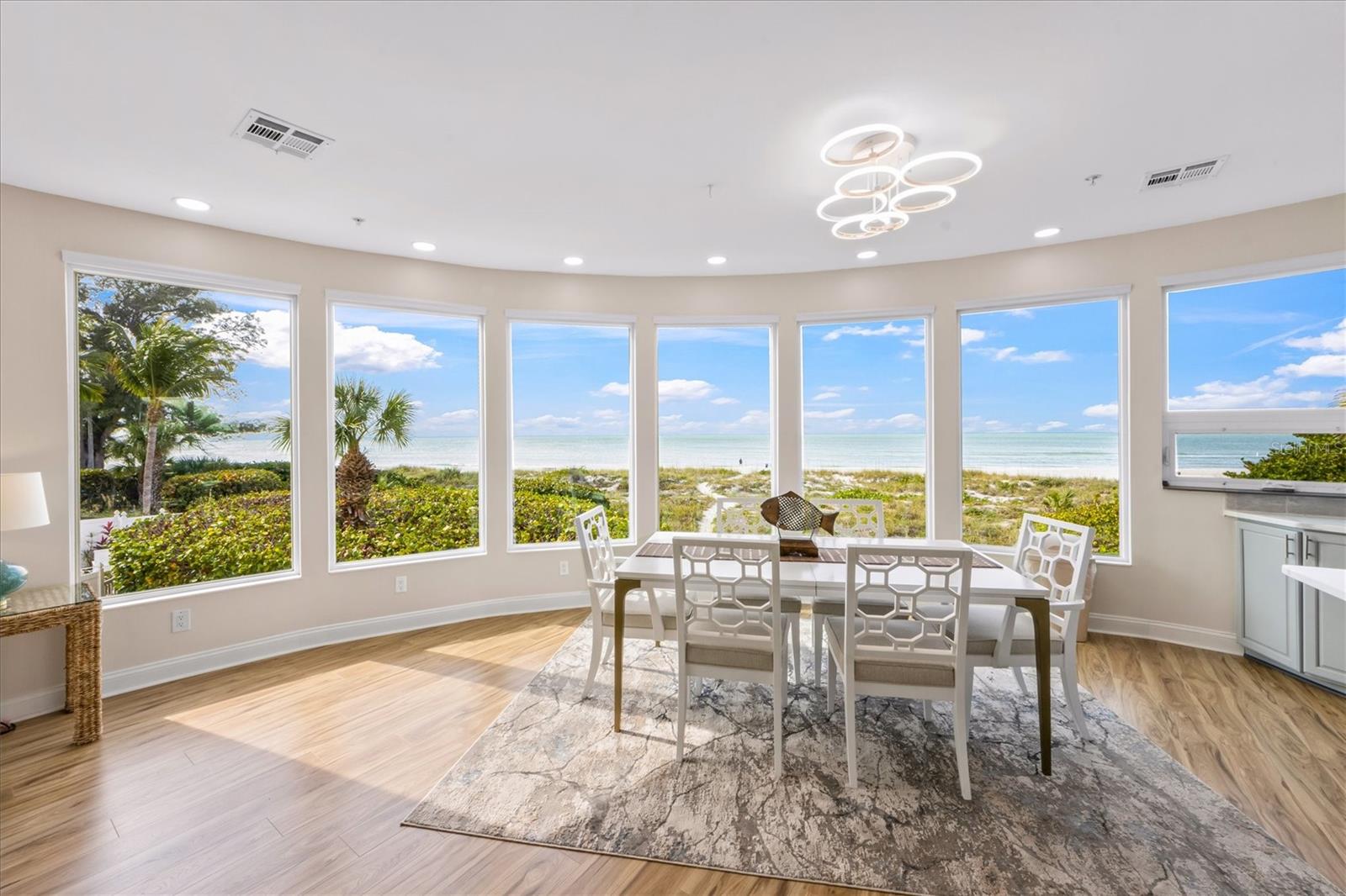 Image 11 of 39 For 3708 Gulf Drive 1