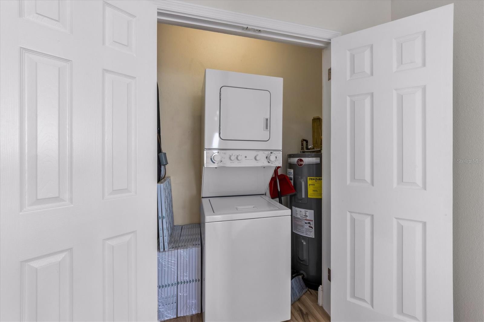 Image 25 of 39 For 3708 Gulf Drive 1