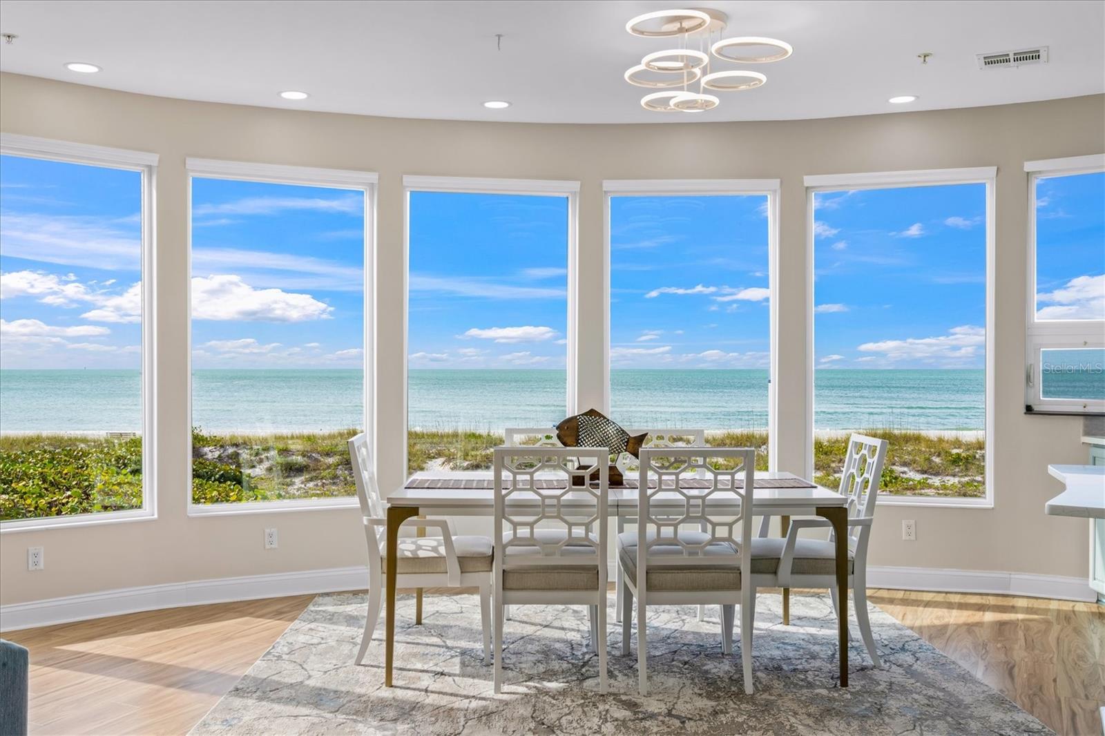 Image 9 of 39 For 3708 Gulf Drive 1