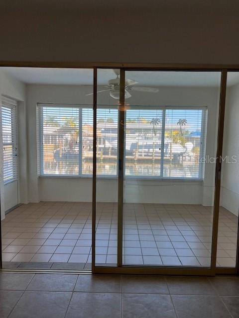 Image 5 of 14 For 9821 Hernando Court 31-a