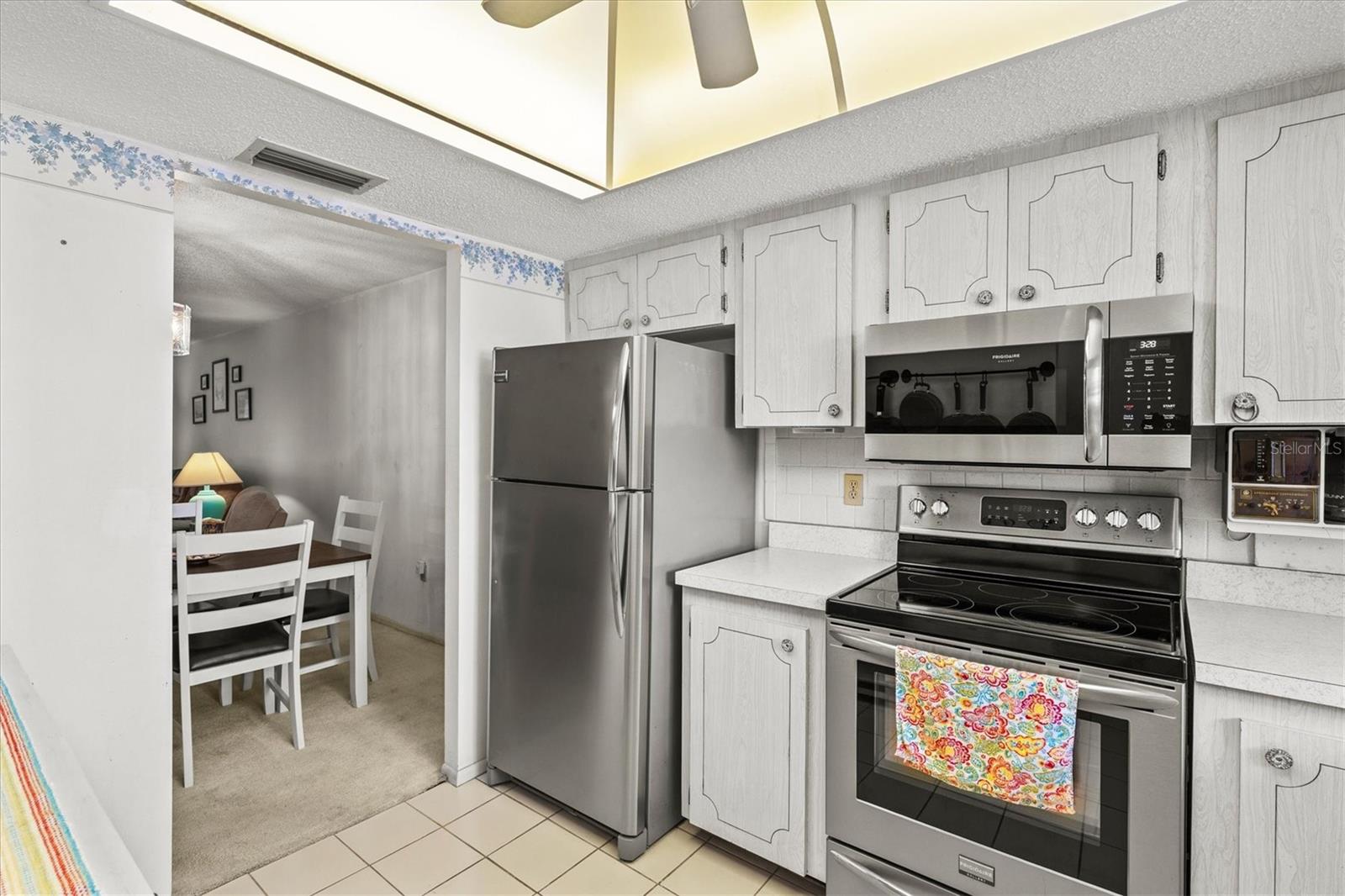 Image 10 of 42 For 3564 Lake Bayshore Drive 203