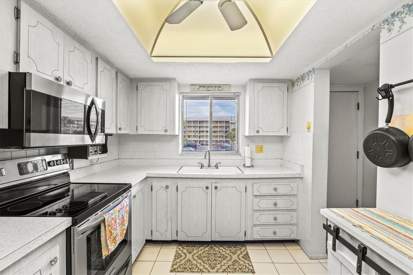 Image 7 of 42 For 3564 Lake Bayshore Drive 203