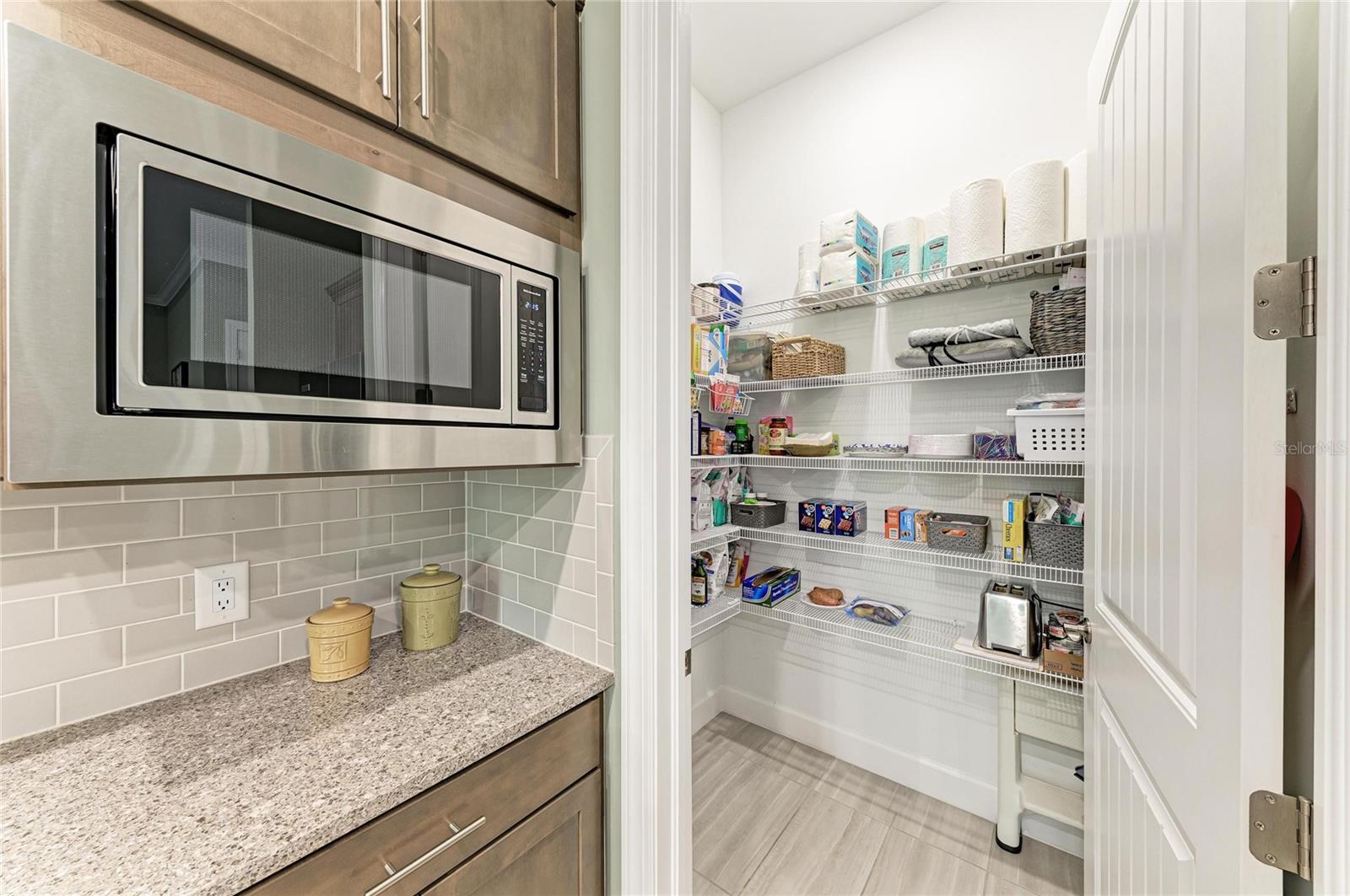 Image 27 of 85 For 17631 Colebrook Circle