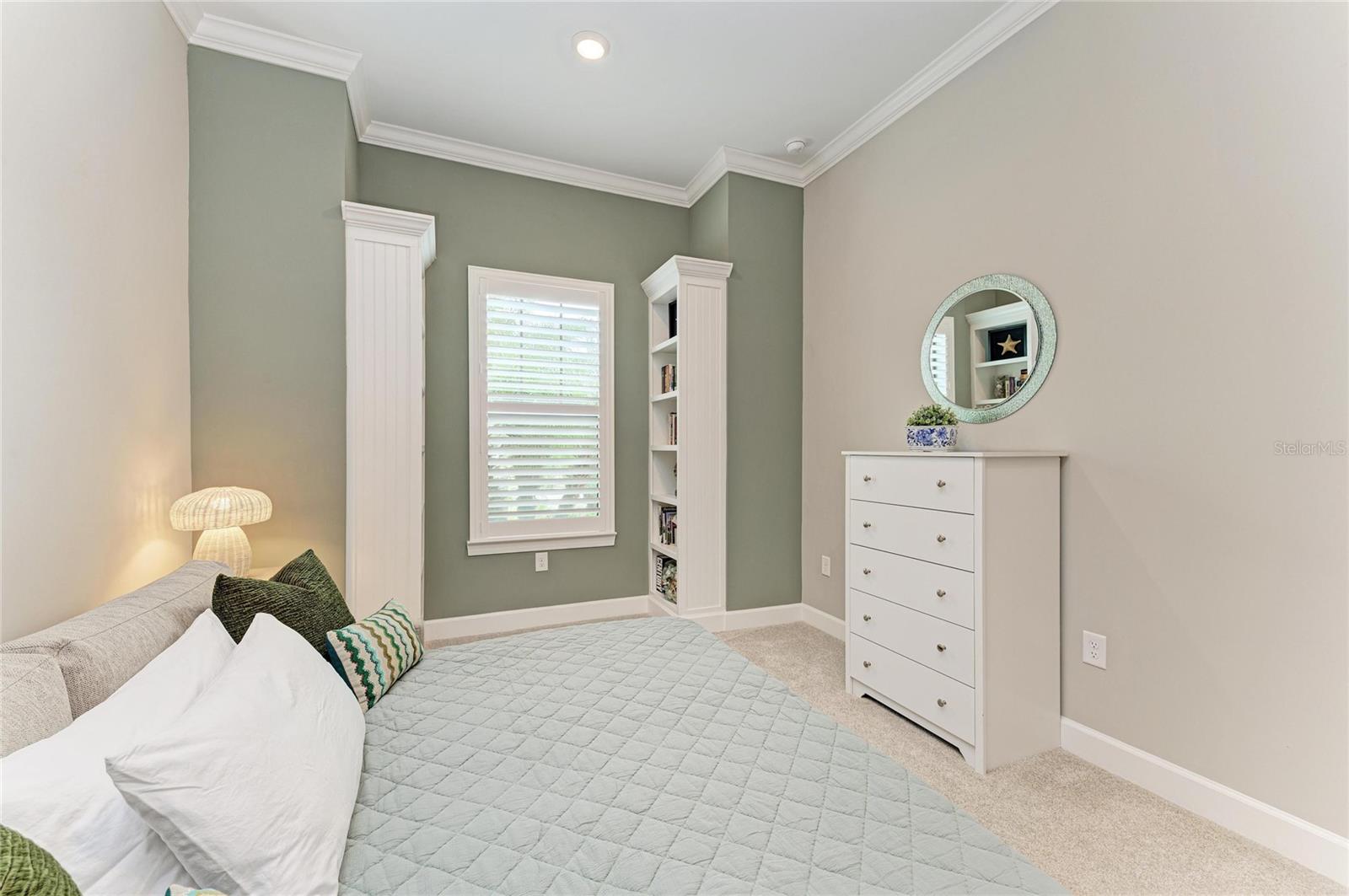 Image 44 of 85 For 17631 Colebrook Circle