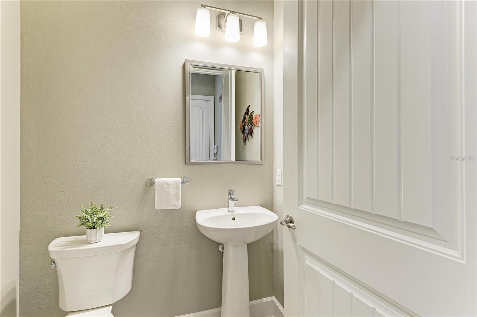 Image 51 of 85 For 17631 Colebrook Circle