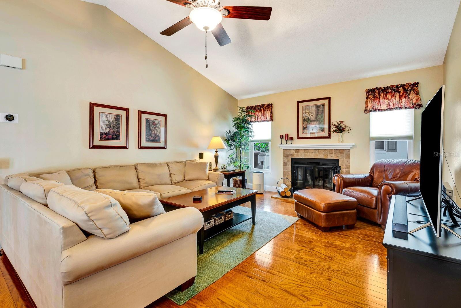 Image 11 of 44 For 5302 19th Avenue W