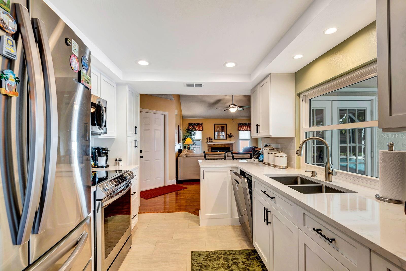 Image 18 of 44 For 5302 19th Avenue W