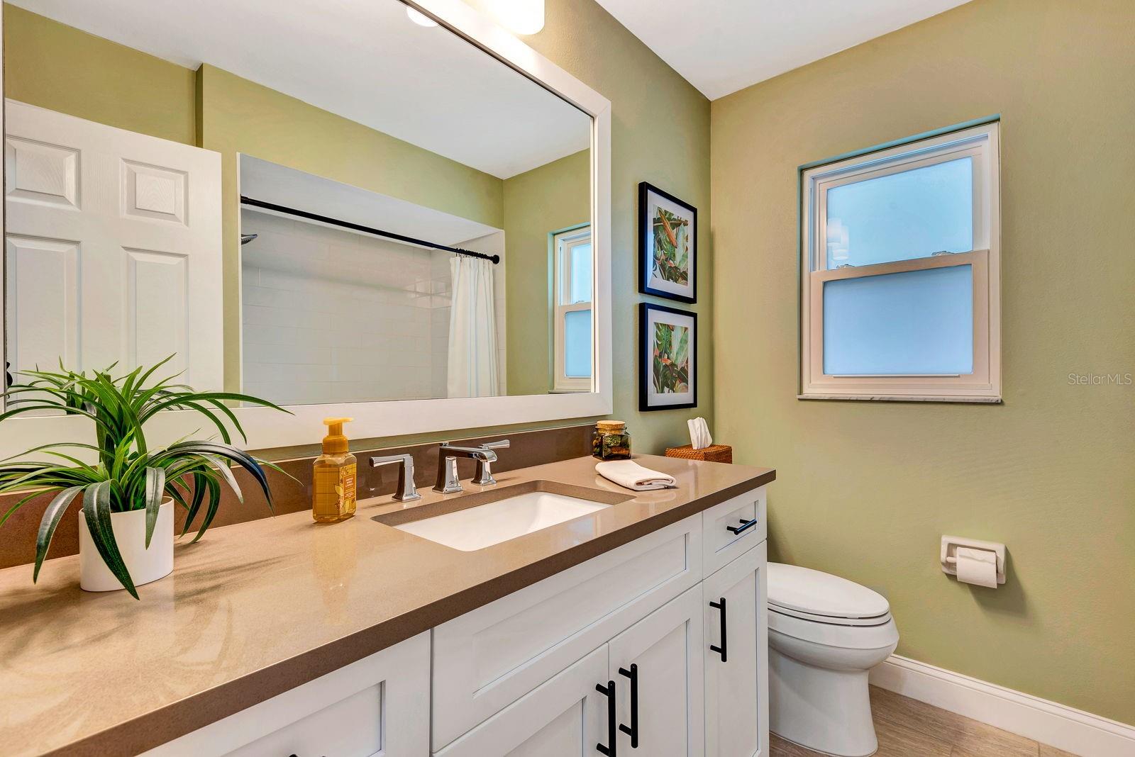 Image 28 of 44 For 5302 19th Avenue W