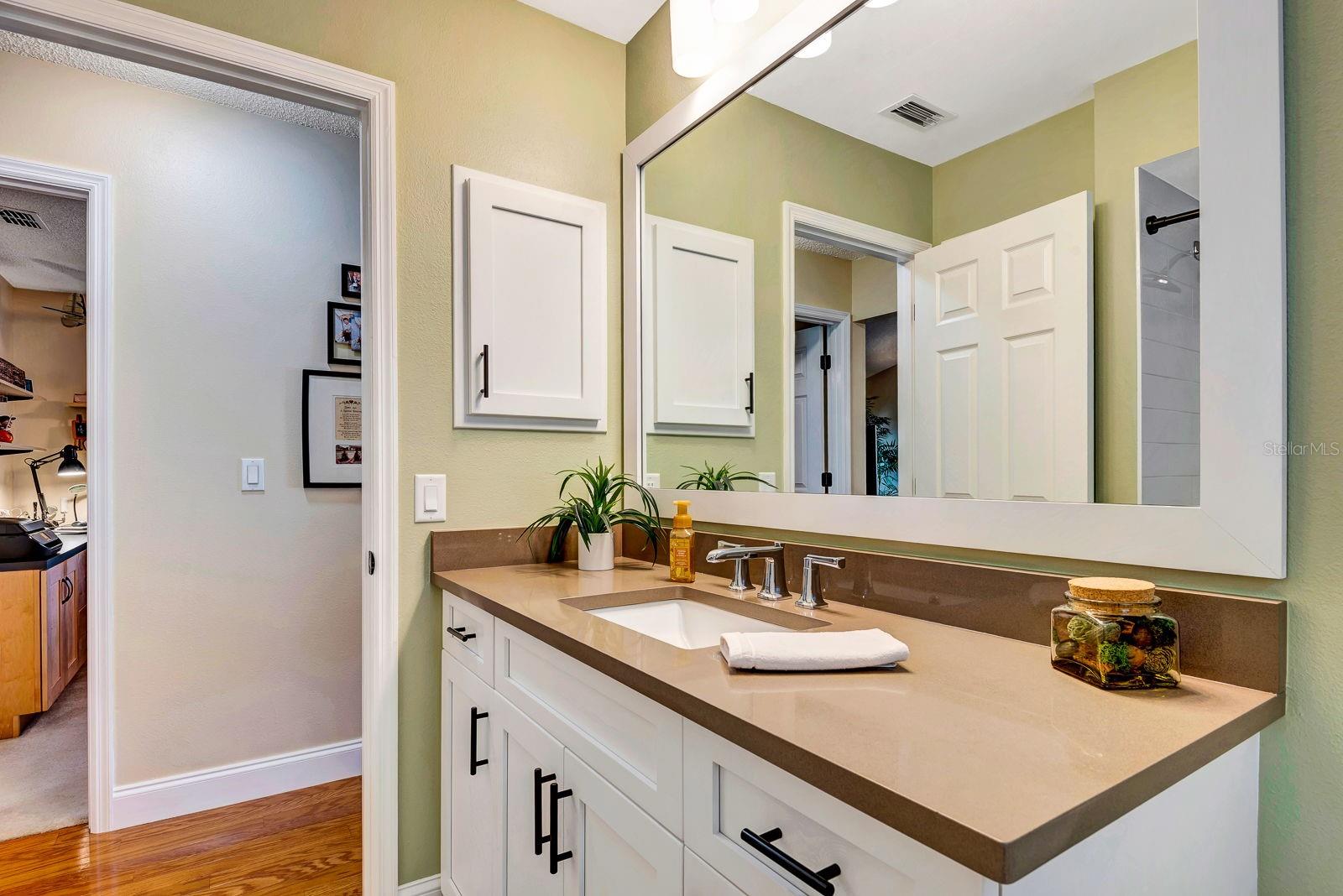 Image 29 of 44 For 5302 19th Avenue W